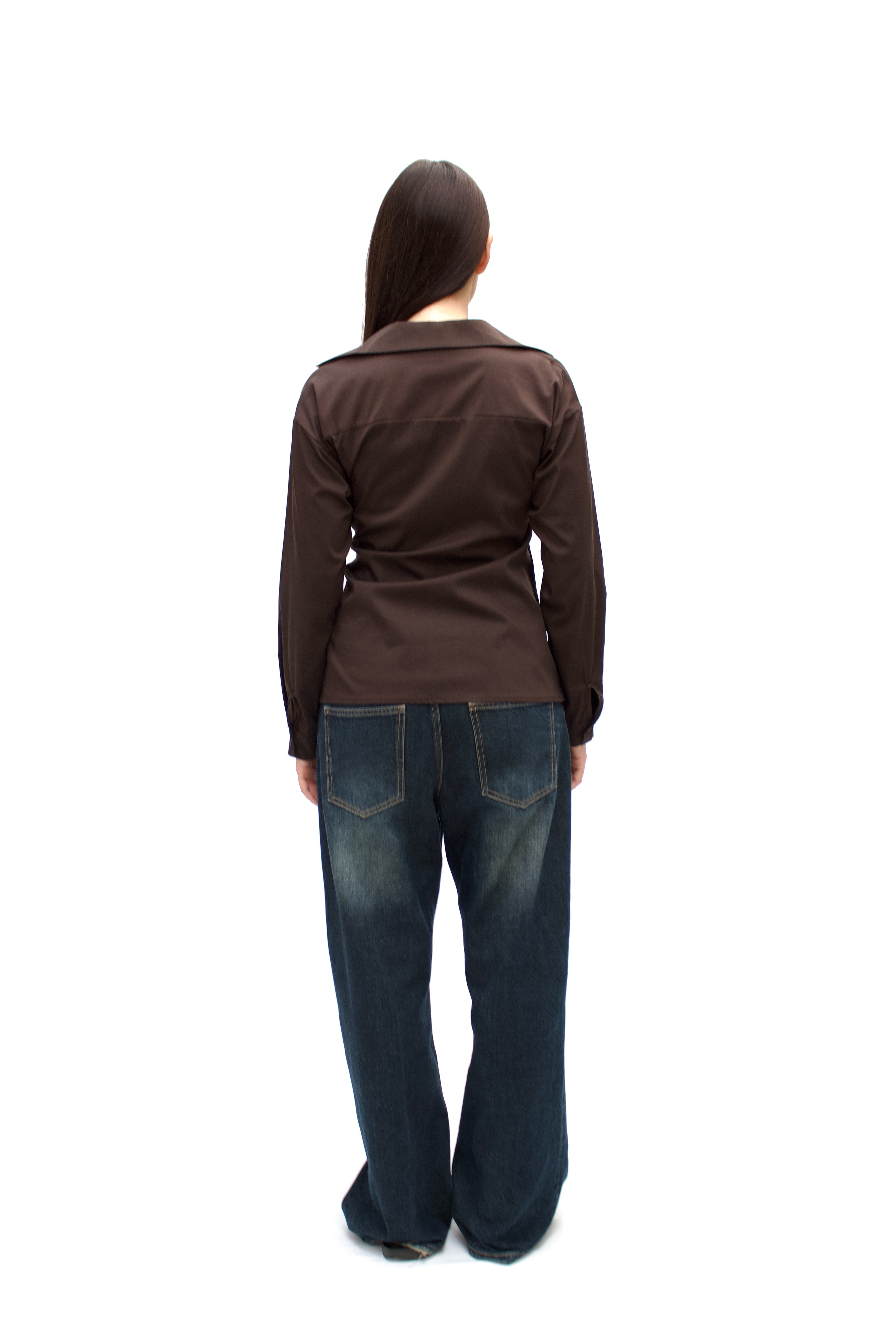 Camicia con nodo in vita