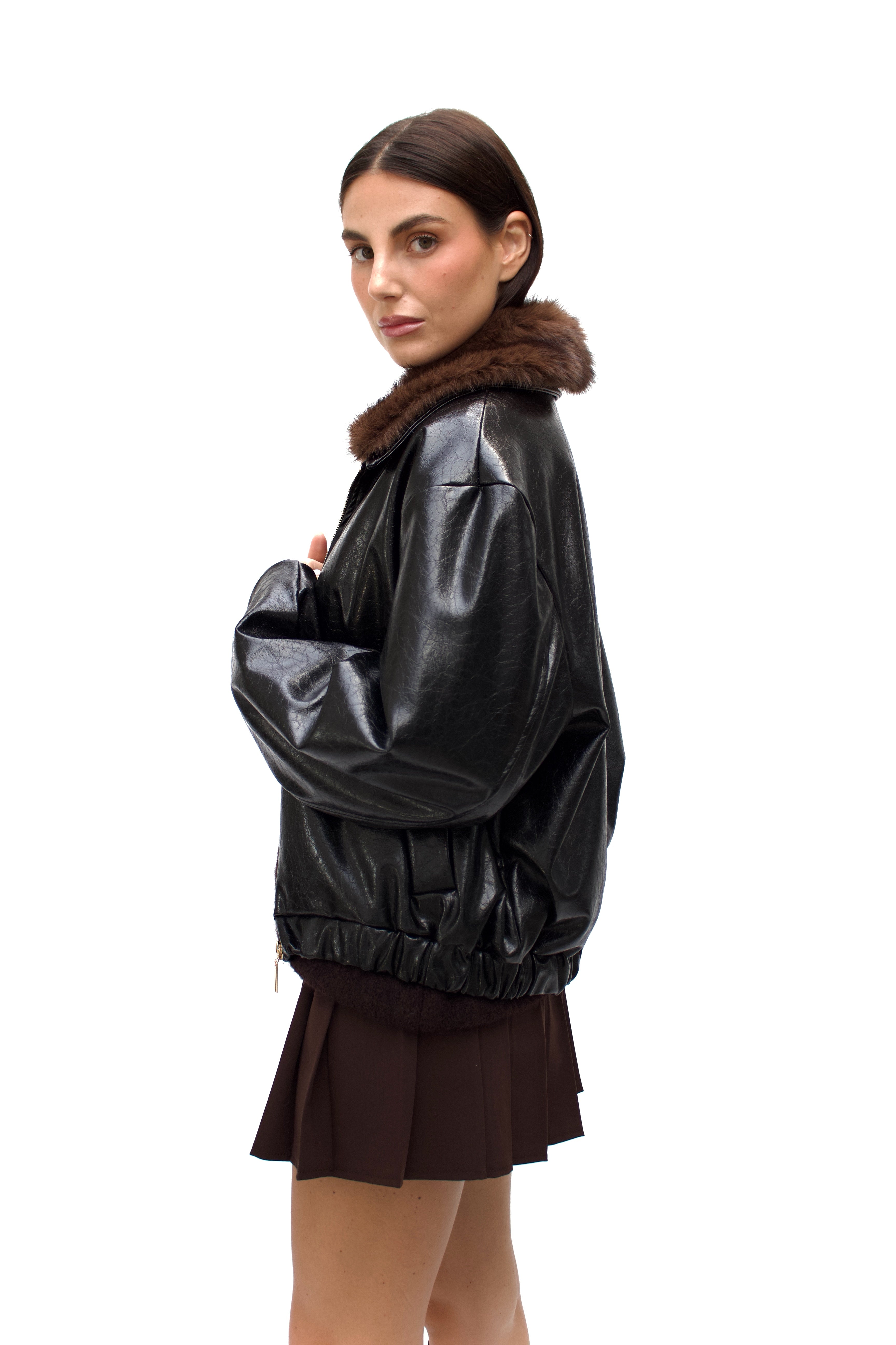 Bomber in ecopelle martellata